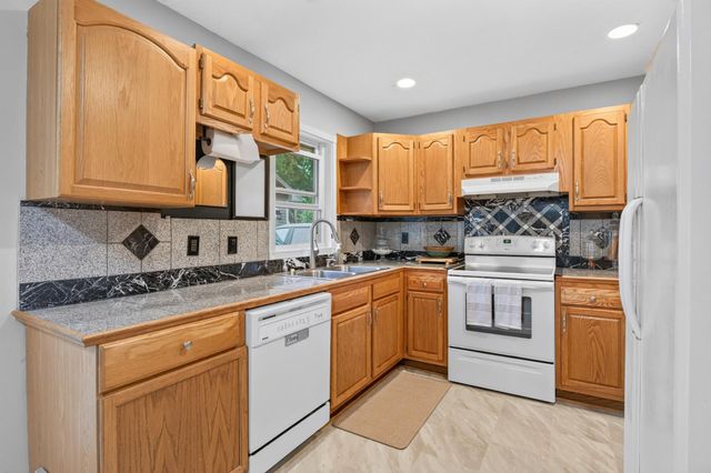 11461 Heather Street NW, Coon Rapids, MN 55433