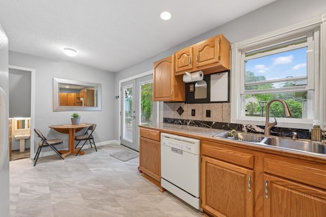 11461 Heather Street NW, Coon Rapids, MN 55433