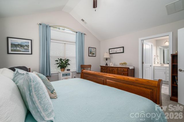 2360 Villa Oaks Court, Gastonia, NC 28056