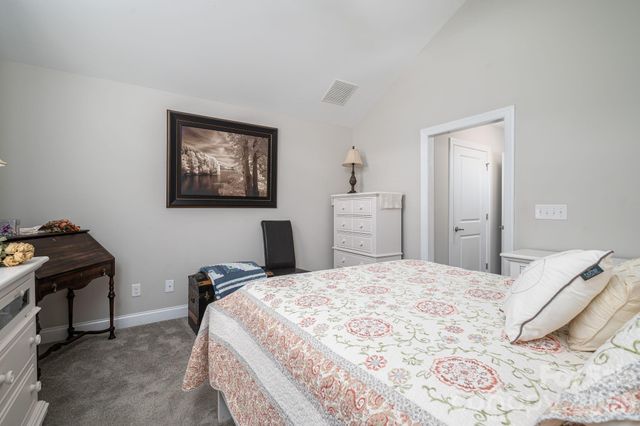 2360 Villa Oaks Court, Gastonia, NC 28056