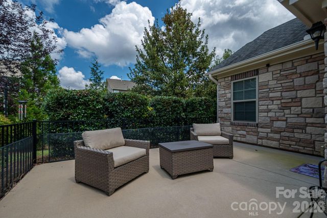2360 Villa Oaks Court, Gastonia, NC 28056