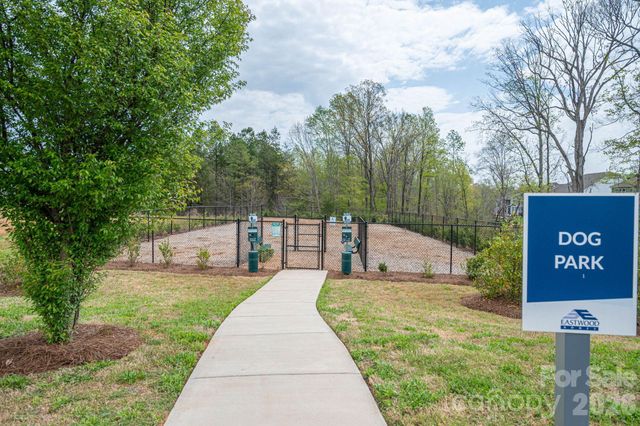 2360 Villa Oaks Court, Gastonia, NC 28056