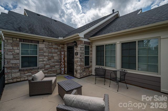2360 Villa Oaks Court, Gastonia, NC 28056