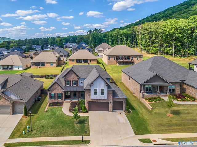 1311 Pecan Point Way SE, Huntsville, AL 35803