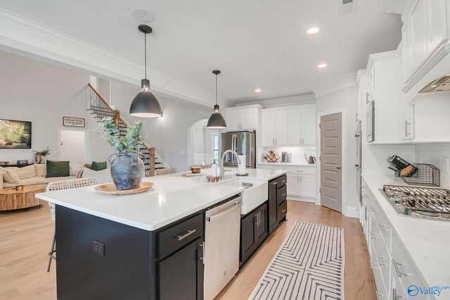 1311 Pecan Point Way SE, Huntsville, AL 35803