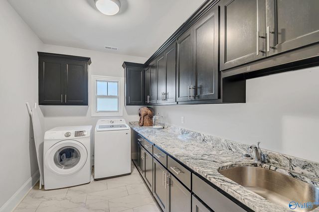 1311 Pecan Point Way SE, Huntsville, AL 35803