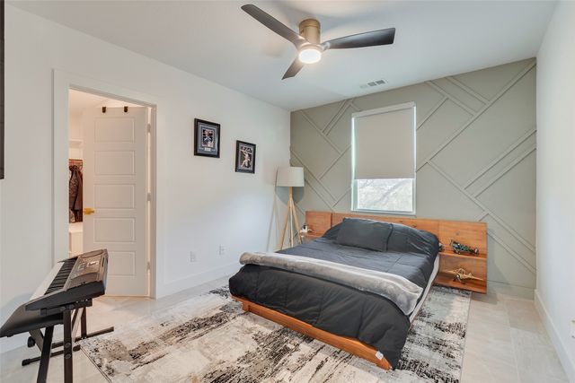 1001 Coke Drive, Arlington, TX 76010