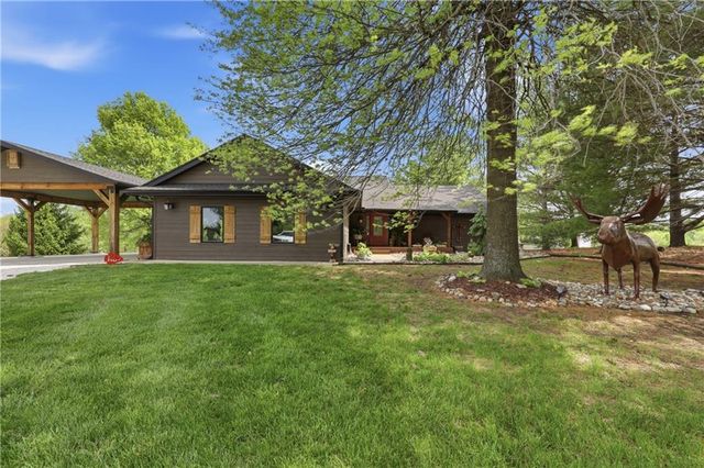 561 White Road, Bates City, MO 64011
