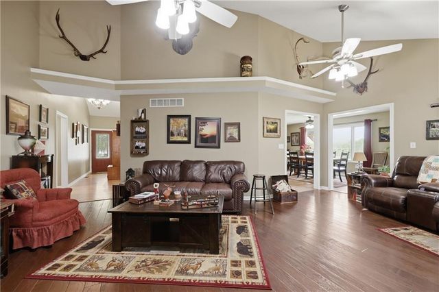 561 White Road, Bates City, MO 64011