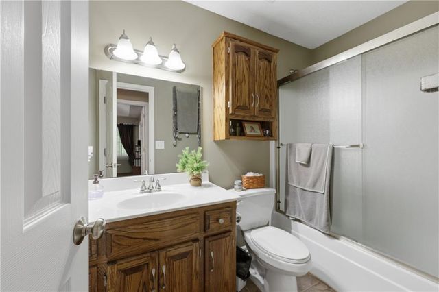 561 White Road, Bates City, MO 64011