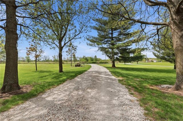 561 White Road, Bates City, MO 64011