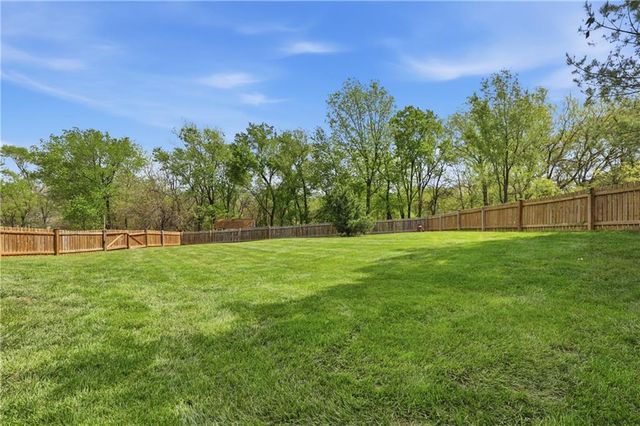 561 White Road, Bates City, MO 64011