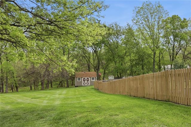 561 White Road, Bates City, MO 64011