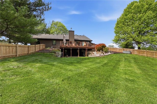 561 White Road, Bates City, MO 64011