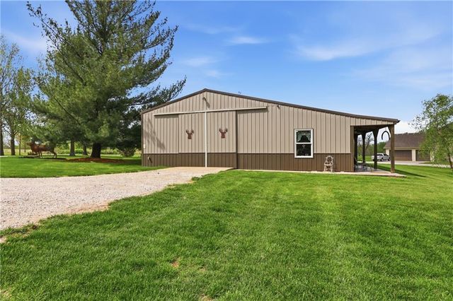 561 White Road, Bates City, MO 64011