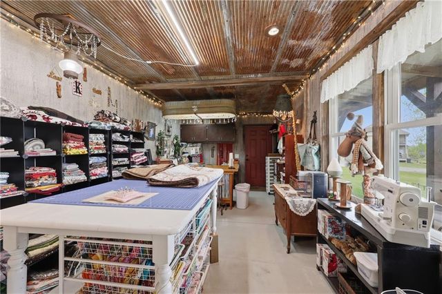 561 White Road, Bates City, MO 64011