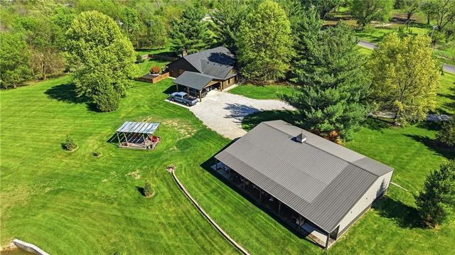 561 White Road, Bates City, MO 64011