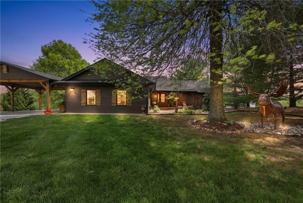561 White Road, Bates City, MO 64011