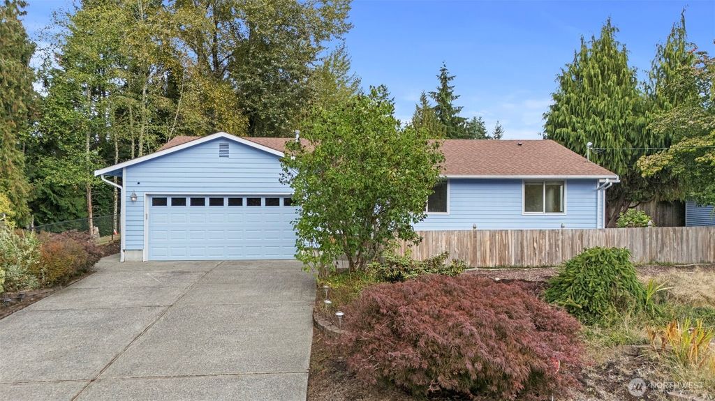 8004 Day Drive SE, Olympia, WA 98513