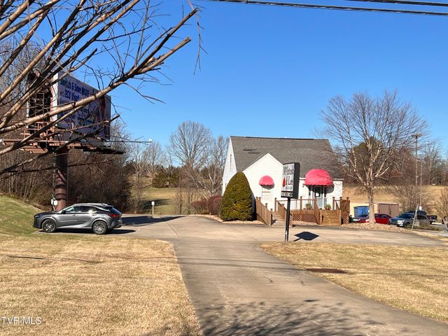 3509 East Andrew Johnson Highway, Greeneville, TN 37745