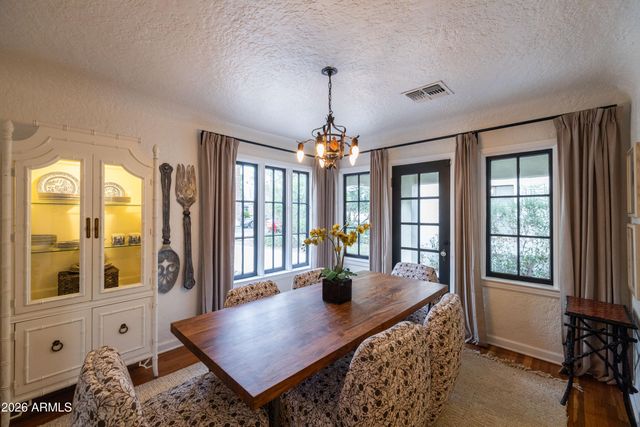 313 W WILSHIRE Drive, Phoenix, AZ 85003