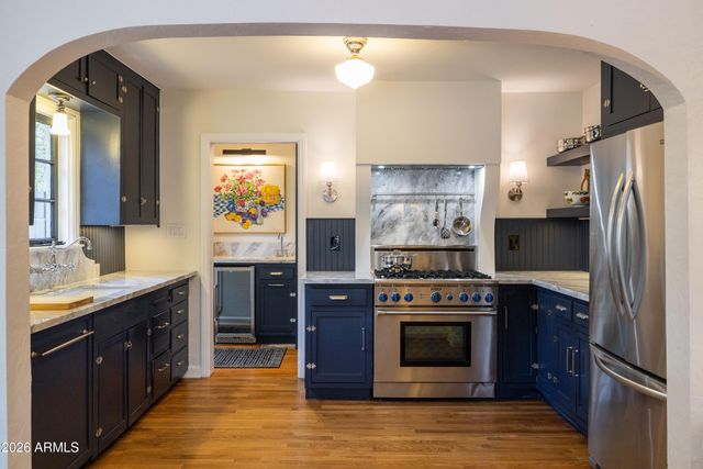 313 W WILSHIRE Drive, Phoenix, AZ 85003