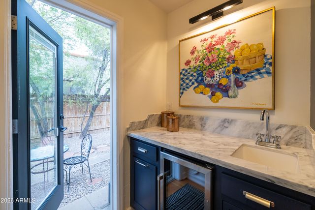 313 W WILSHIRE Drive, Phoenix, AZ 85003