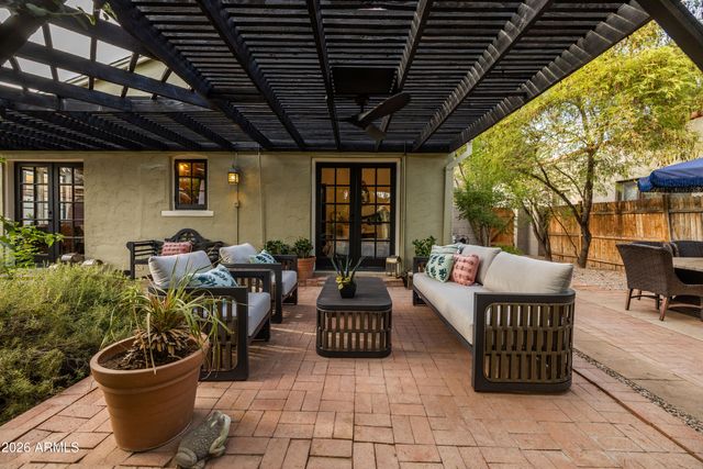 313 W WILSHIRE Drive, Phoenix, AZ 85003