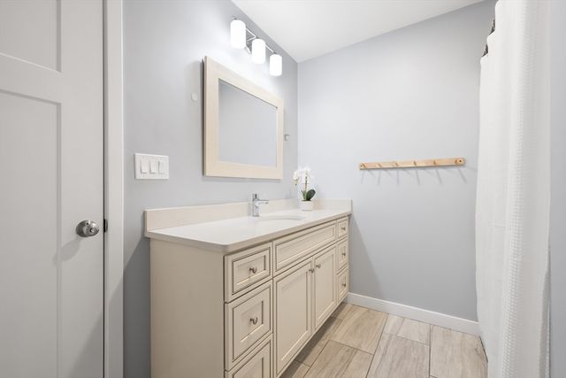 123 Ferry St 23, Grafton, MA 01560