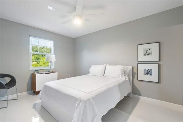 119 Waterside Drive, Hypoluxo, FL 33462