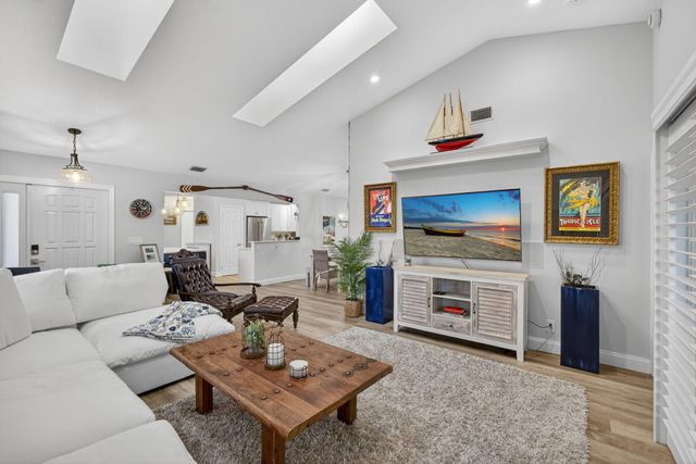 1405 Ocean Dunes Circle, Jupiter, FL 33477