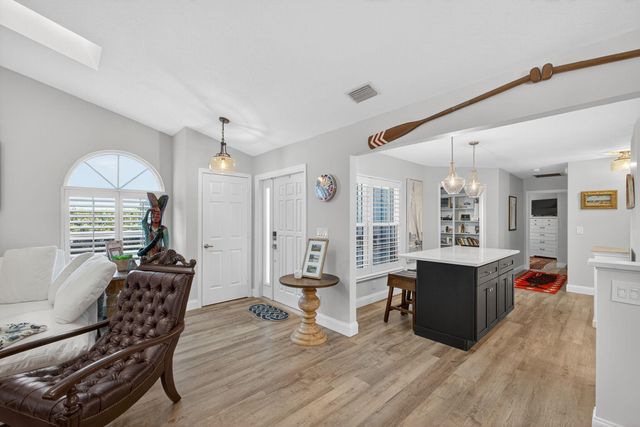 1405 Ocean Dunes Circle, Jupiter, FL 33477