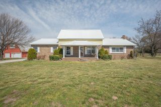 8496 Lawrence 2230, Monett, MO 65708