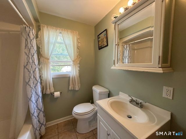 12 Arbutus Street, East Hartford, CT 06108