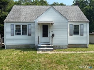 12 Arbutus Street, East Hartford, CT 06108