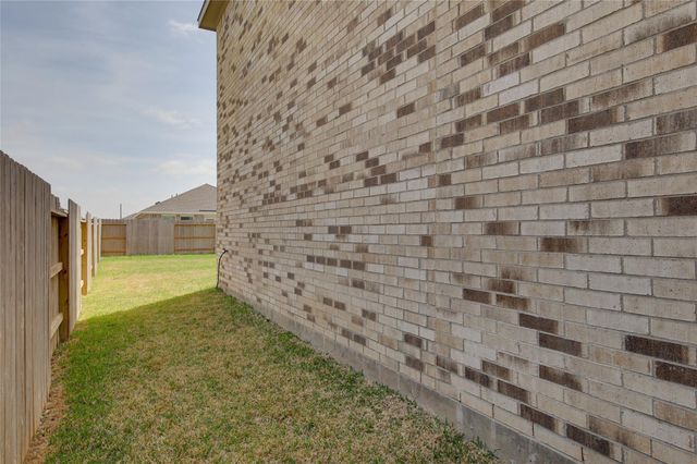 10915 Tawny Ridge, Beasley, TX 77417