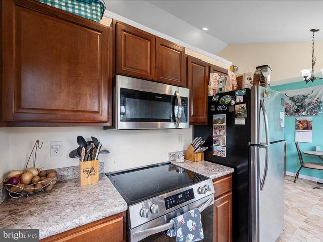 42 BAILEY LN, Capon Bridge, WV 26711