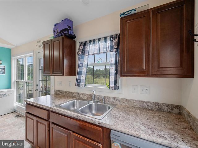 42 BAILEY LN, Capon Bridge, WV 26711