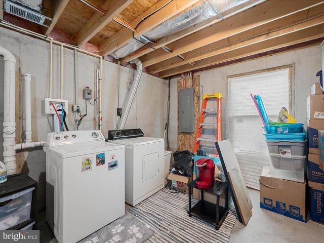 42 BAILEY LN, Capon Bridge, WV 26711