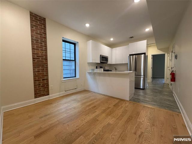 84 Van Wagenen Avenue 1L, Jersey City, NJ 07306
