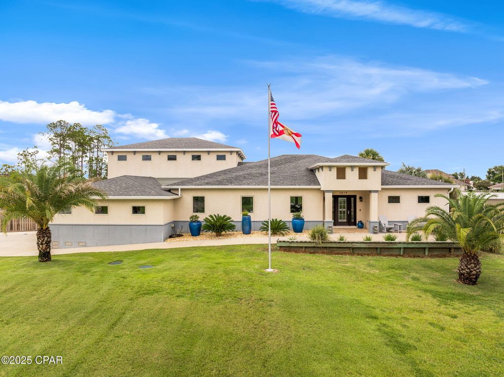 1019 Sunset Lane, Lynn Haven, FL 32444