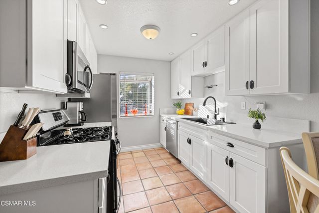 5204 Columbus Place, Oxnard, CA 93033