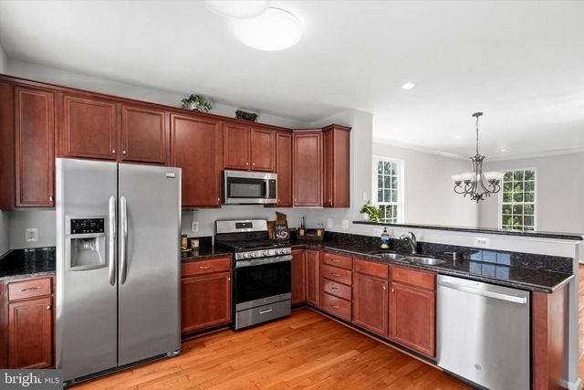 42806 LONGWORTH TER, Chantilly, VA 20152