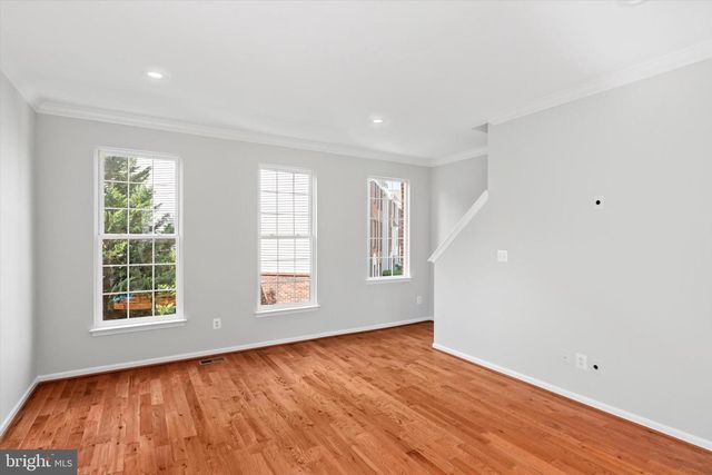 42806 LONGWORTH TER, Chantilly, VA 20152