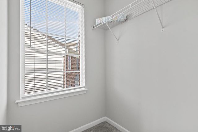 42806 LONGWORTH TER, Chantilly, VA 20152