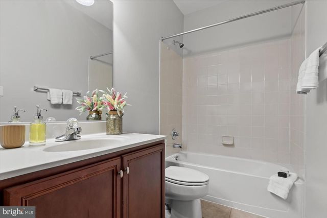 42806 LONGWORTH TER, Chantilly, VA 20152