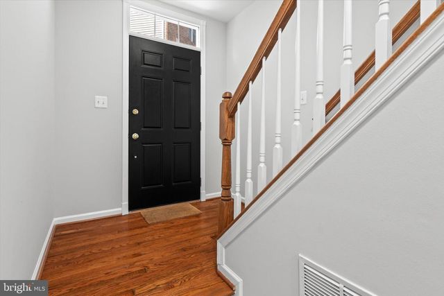 42806 LONGWORTH TER, Chantilly, VA 20152