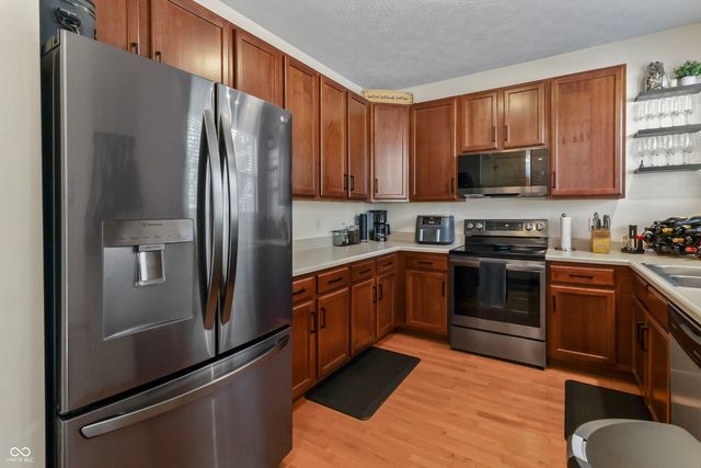 2410 N College Avenue, Indianapolis, IN 46205