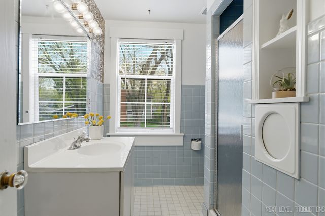 923 South Avenue, St. Charles, IL 60174