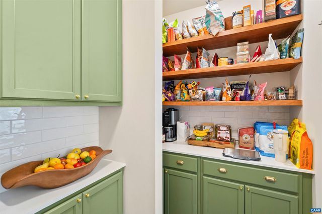 222 BISHOPGATE LN, Crozet, VA 22932